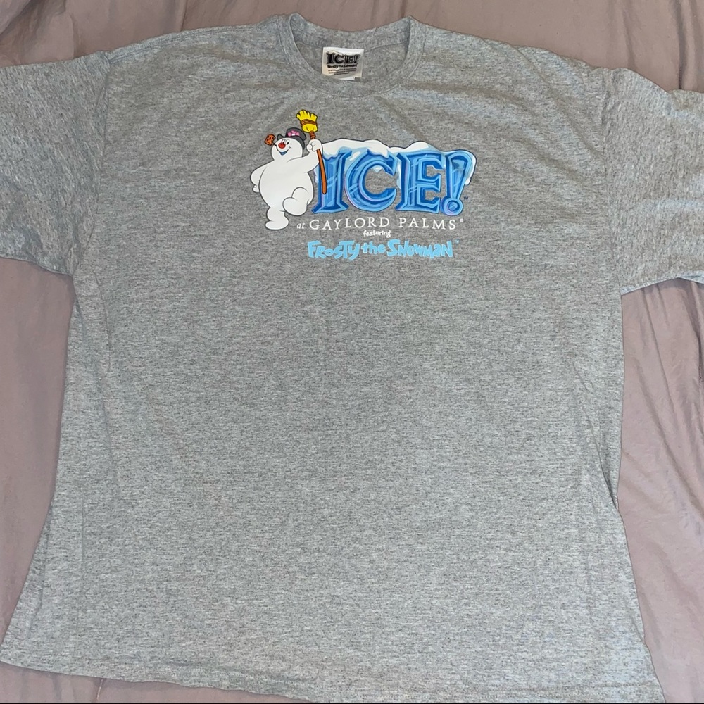 Vintage frosty the snowman t